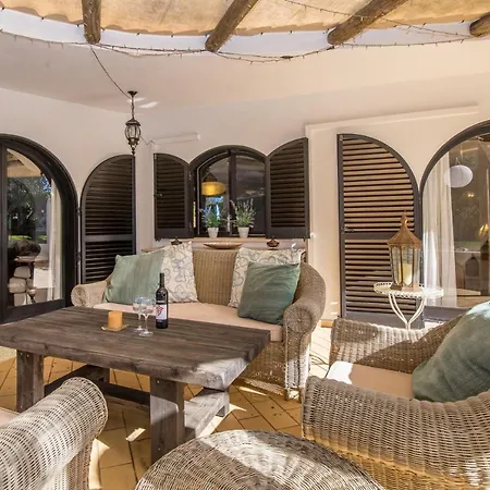 Casa Piablo Villa