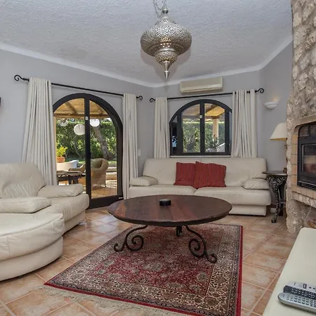 Casa Piablo Villa *