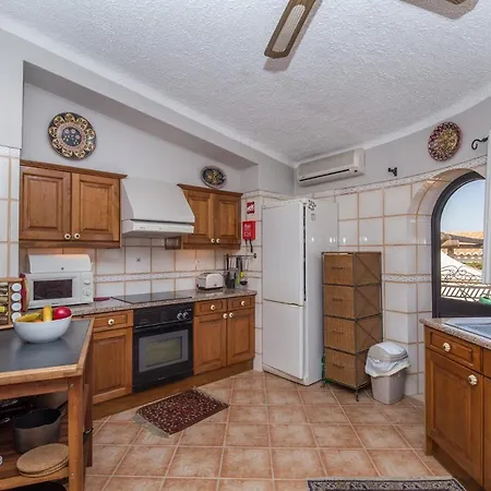 Casa Piablo Villa